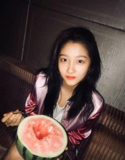 韩国深夜吃瓜视频,揭秘娱乐圈幕后故事 韩国深夜吃瓜视频,揭秘娱乐圈幕后故事