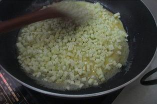 吃白蛋瓜视频,视频揭秘家常美味制作秘诀